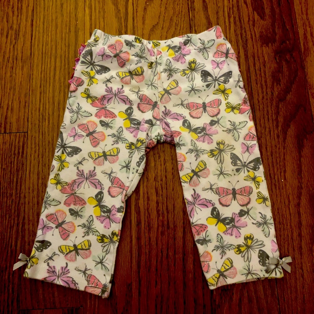 White butterfly, ruffle but pants